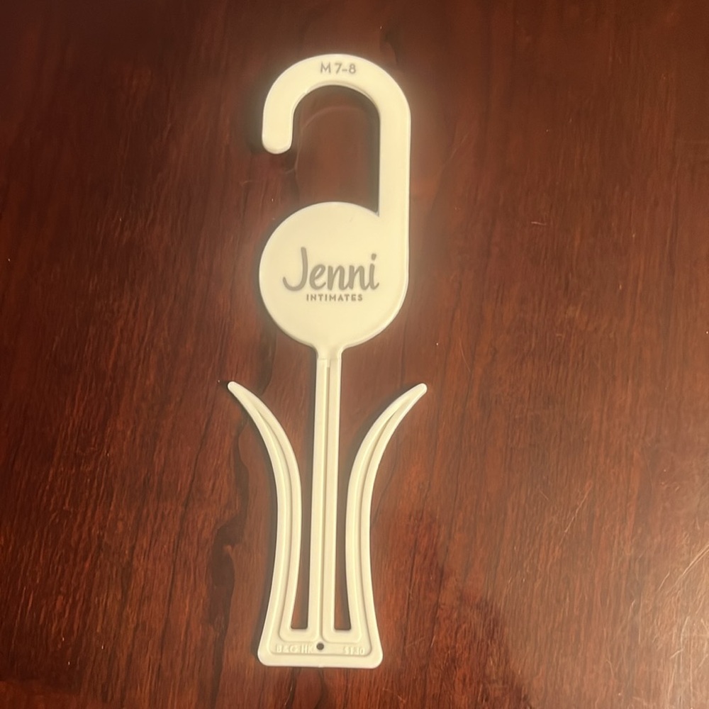 Jenni women slippers. Size M 7-8 peace sign - Picture 2 of 13